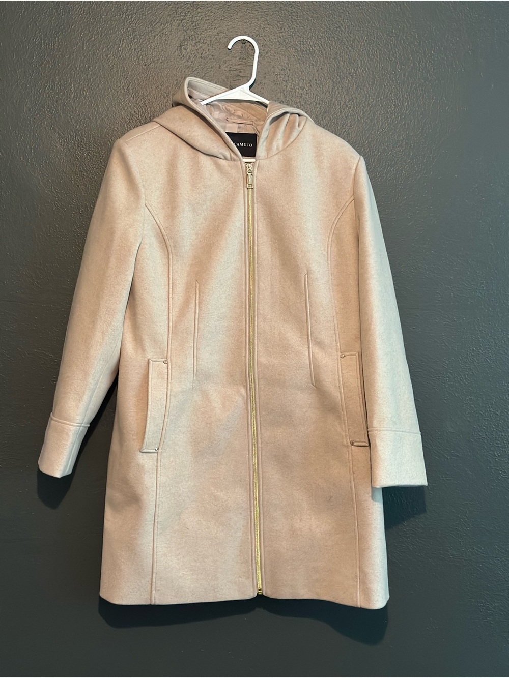 NWOT Vince Camuto Hooded Trench Coat in Light Taupe